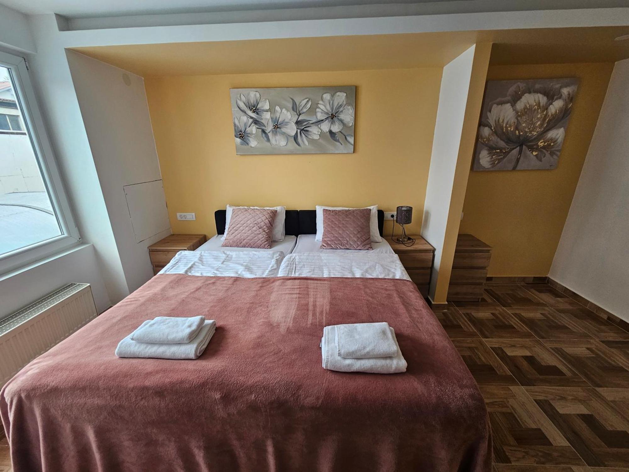 Royal Apartments & Rooms Zagreb Exterior photo